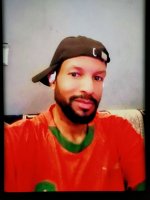 Une photo d’un participant qui veut faire connaissance et se marier
