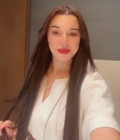 Une photo d’un participant qui veut faire connaissance et se marier