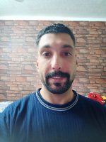 A picture of a participant who wants to get to know each other and get married